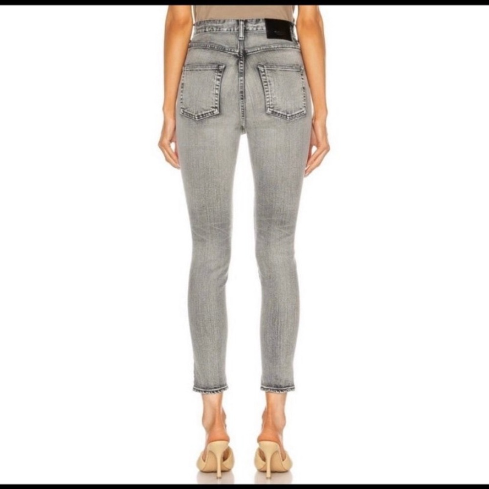 Moussy Vintage Gray Distressed Ankle Jeans